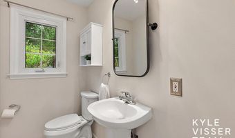 1585 River Oaks Dr SE, Ada, MI 49301