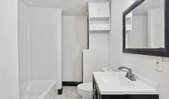 402 E Davis Ave, Alvarado, TX 76009