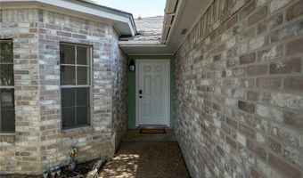 101 Saunders Ln, Aransas Pass, TX 78336