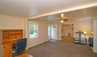 93 Lyall Hill Dr, Alderson, WV 24910