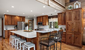 25143 Sportsmans Club Rd, Adel, IA 50003