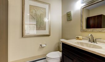 15 Brookridge Dr, Avon, CT 06001