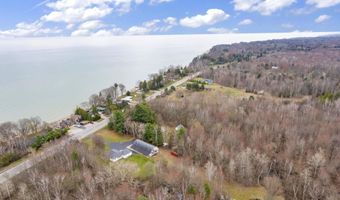 2828 Lakeshore, Applegate, MI 48401