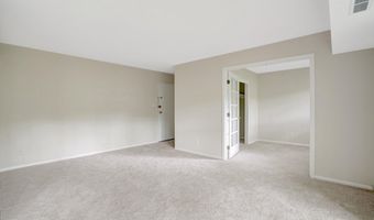 7717 DONNYBROOK Ct 103, Annandale, VA 22003
