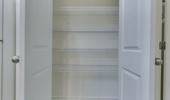 2546 Big Bear Ln, Indianapolis, IN 46217