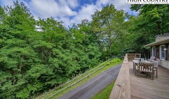 150 Ivy Ct, Banner Elk, NC 28604