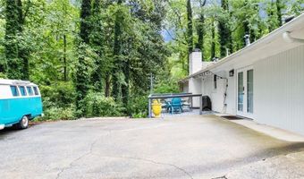 204 Cold Creek Dr, Alpharetta, GA 30009