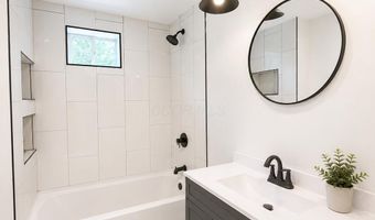 690 Collingwood Ave, Columbus, OH 43213