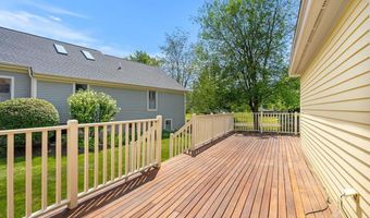 3 Gleneagle Dr, Bedford, NH 03110