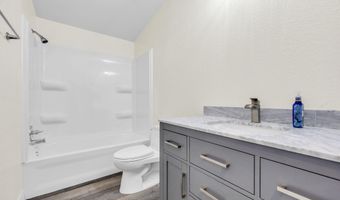34380 S Cholla Dr, Black Canyon City, AZ 85324