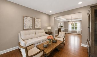 1 Prairie Ln, Bayville, NJ 08721
