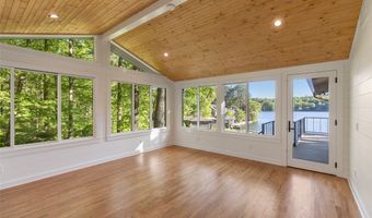 905 Cold Mountain Rd, Lake Toxaway, NC 28747