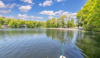 361 E Lakeshore Dr, Alloway, NJ 07422