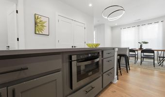 1282 Oak St, Columbus, OH 43205