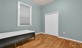 309 E Duffy St, Savannah, GA 31401