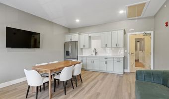 10100 S Willow St 212, Manchester, NH 03103