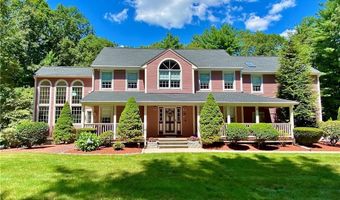 14 Bourget Ct, North Smithfield, RI 02896