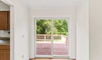 26 Harbor Ridge Rd, Danbury, CT 06811