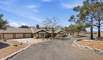9722 Hierba, Agua Dulce, CA 91390