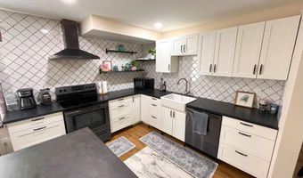 20 Occoquan Trl, Albrightsville, PA 18210