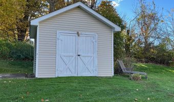18 Ohandley Dr, Amenia, NY 12501