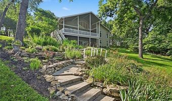 1066 Lake Viking Ter, Altamont, MO 64620