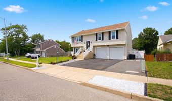 5 Musket Ave, Barnegat, NJ 08005