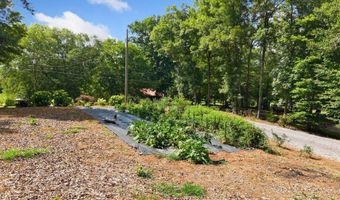 800 Reynolds Bridge Rd, Benton, TN 37307