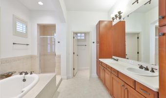 5318 LOON NEST Ct, Apollo Beach, FL 33572