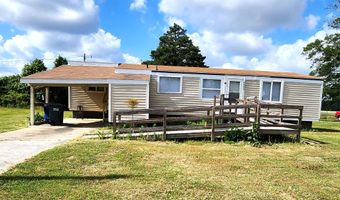4590 Wilson Dr, Ayden, NC 28513