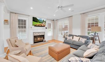 40 Karge St, Bay Head, NJ 08742