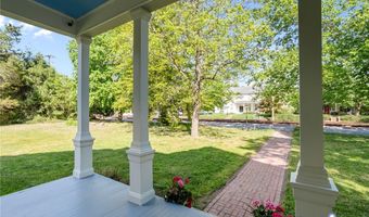 802 S Center St, Ashland, VA 23005