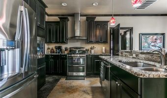 3918 S 4th St, Chickasha, OK 73018