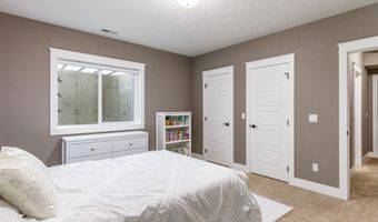 2702 Weston Dr, Ames, IA 50010