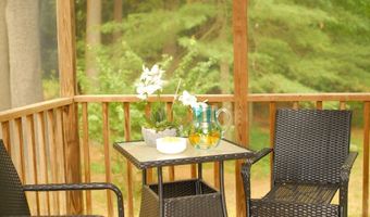 6 Hosmer St, Acton, MA 01720