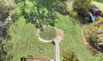 9 S Amundsen Ln, Airmont, NY 10901