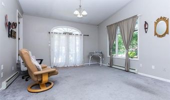 8911 Manor Ave, Allen Park, MI 48101
