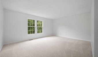 939 White Water Dr, Adams Twp., PA 16046