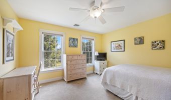 325 Westwood Rd, Bristol, CT 06010