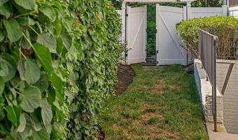 114 SPA VIEW Ave, Annapolis, MD 21401