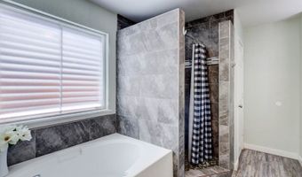 1530 Windy Oaks Dr, Aransas Pass, TX 78336