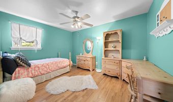 3 Renier Ct, Middletown, NJ 07748