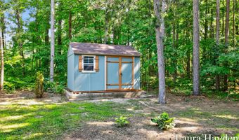 420 Pine Land Dr SE, Ada, MI 49301