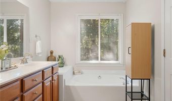 3513 Robin Ln, Acworth, GA 30101
