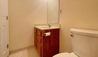 43855 CHLOE Ter, Ashburn, VA 20147