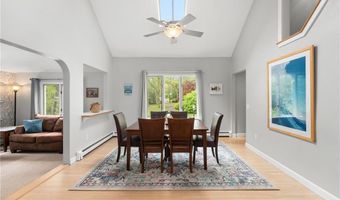 4720 S County Trl, Charlestown, RI 02813