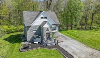 70 Cedar Tree Dr, Alloway, NJ 07422