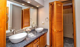 70 River St, Bartlett, NH 03812