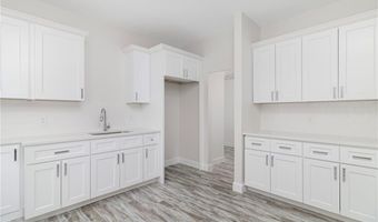 1303 Cranston St, Cranston, RI 02920