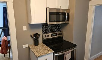 12 Fourteenth St, Bangor, ME 04401